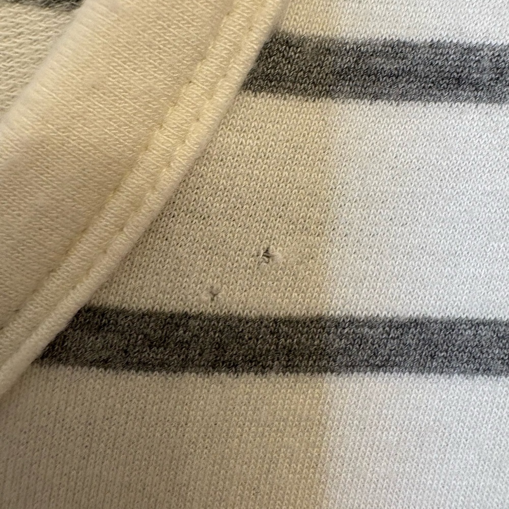 Market & Spruce Gray Stripe Long Sleeve Knit Top Casual Minimalist Tee Medium - Picture 3 of 6